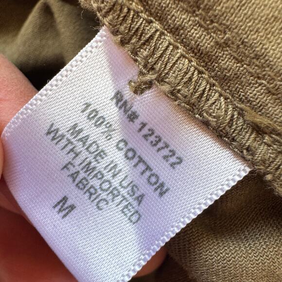 New Xirena Wylder Jumpsuit Olive Green Button Belted Pockets Straight Leg Sz M - Picture 10 of 11